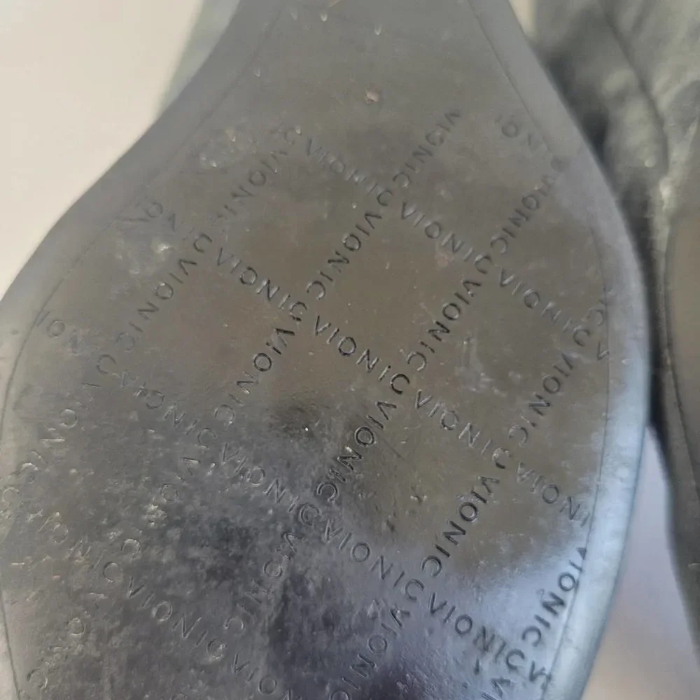 Vionic Camden women's gray suede slip on wedge heel shoe size 10